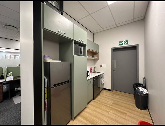 167M² OFFICE TO LET IN DORINGKLOOF